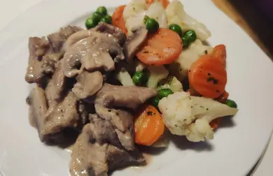 Bravčové rezance na šampiňónoch LC