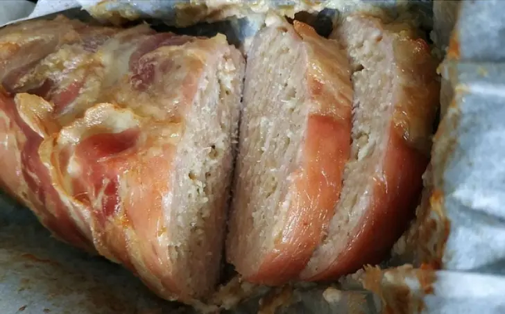 SEKANÁ SO SYROM OBALENÁ V ŠUNKE