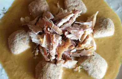 Králik na smotane a tvarohové noky - LC