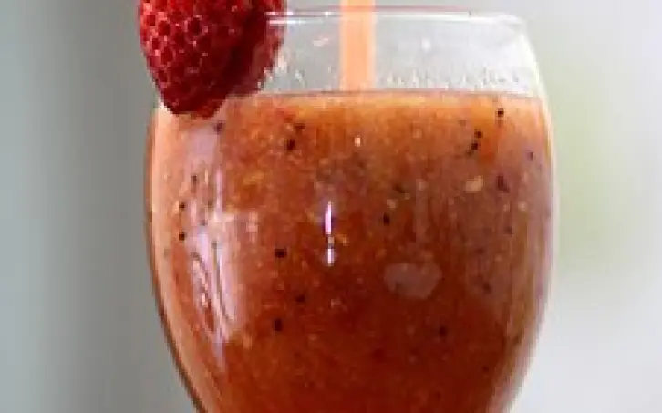 Melounovo-jahodové smoothie s banánem