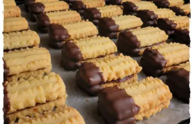 OCTOVÉ STROJČEKOVÉ CUKROVIE