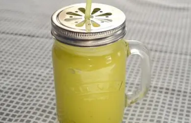 Banánové smoothie s limetkou