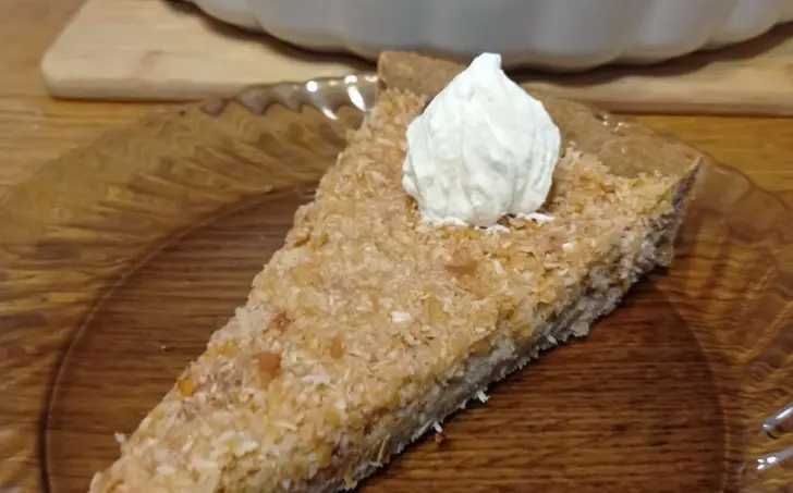 NAOZAJ JABLKOVÝ KOLÁČ S KOKOSOM