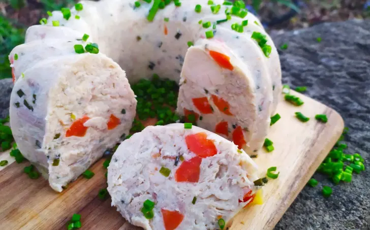 Slaná torta - citrónové kurča v aspiku