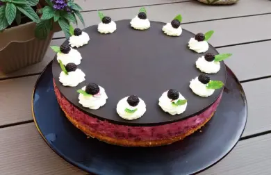 Ostružinový dortík, který chutná všem