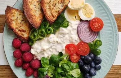 Vaječná nátierka a mandľový toast