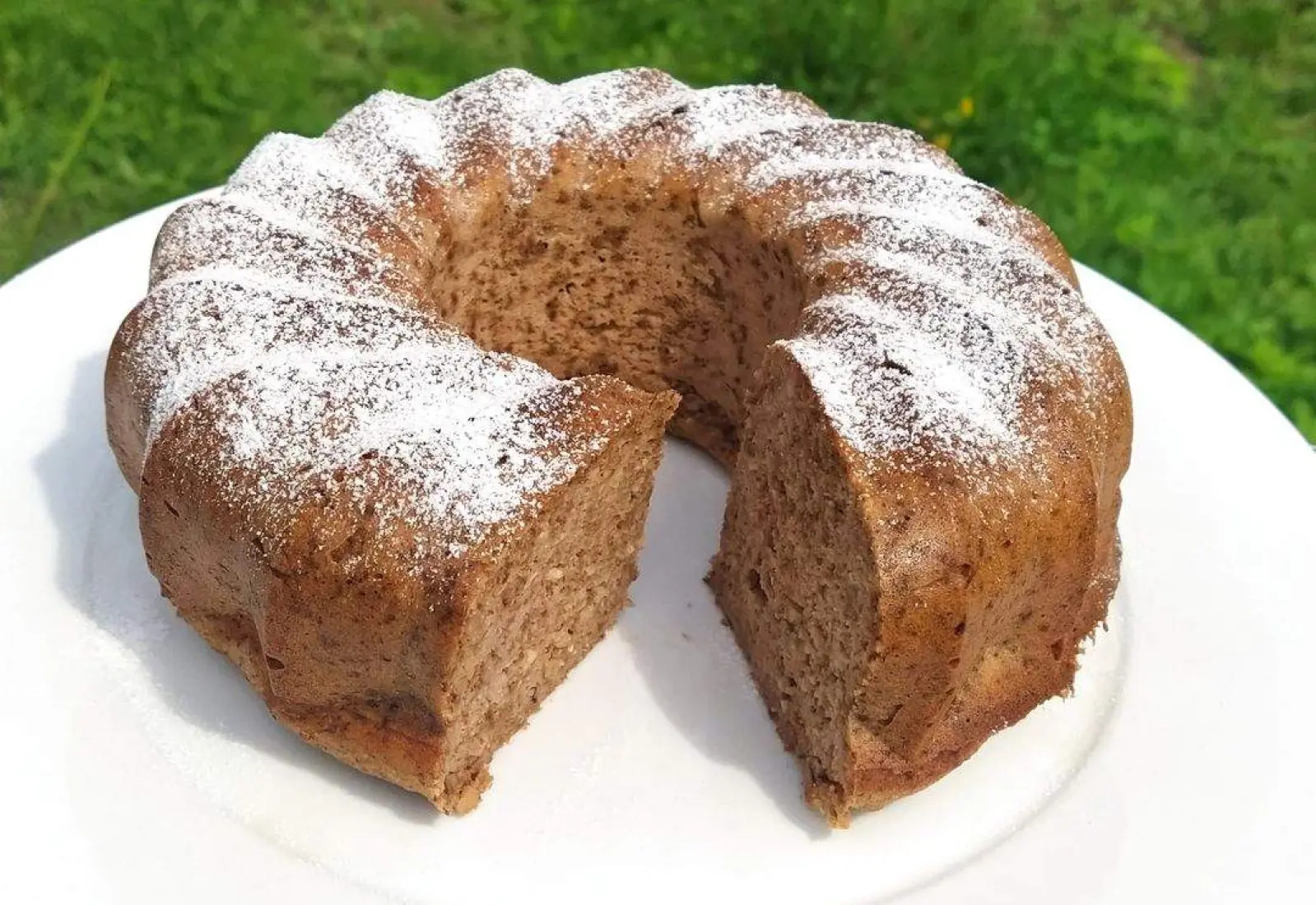 Ořechová bábovka se skořicí - LC