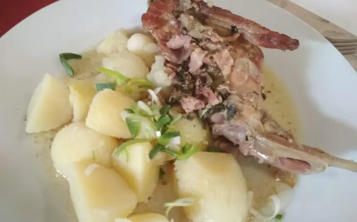 Králik na slanine a tymiáne