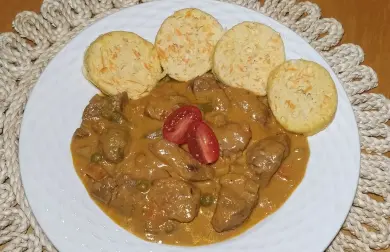 Bravčové pliecko na zelenine, low carb knedľa - LC