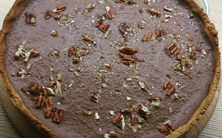 Mandľovo-pekanová keto čokoládová torta