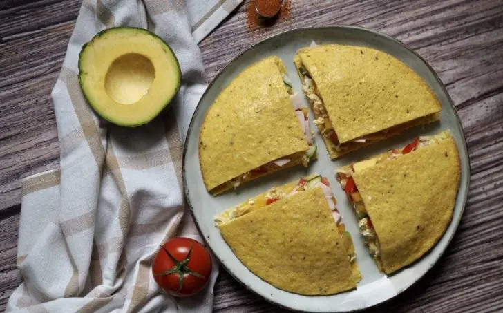 Syrová low carb tortilla