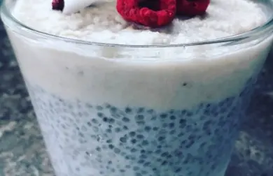 KOKOSOVÝ CHIA PUDING A KEŠU KRÉMOM