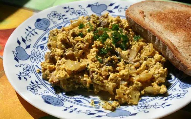 Tofu hubová praženica
