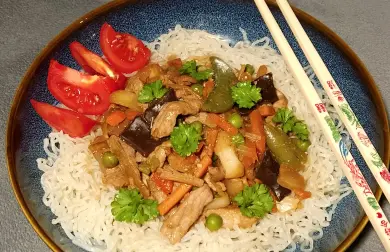 Bravčové stir-fry s hoisin omáčkou - LC