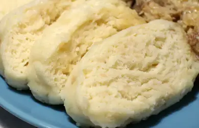 Žemľové knedle (vegan)