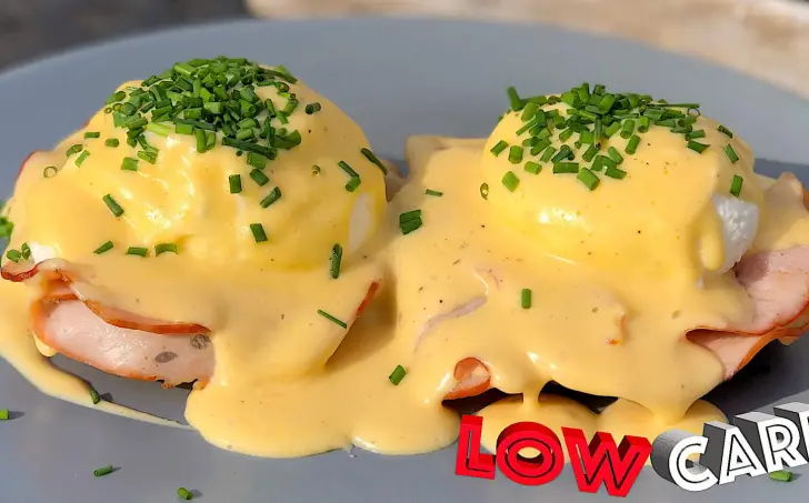 Vajcia Benedikt s low carb pečivom