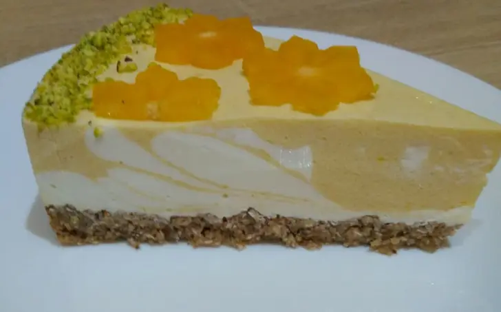 Cheesecake z ovsených vločiek s tvarohom