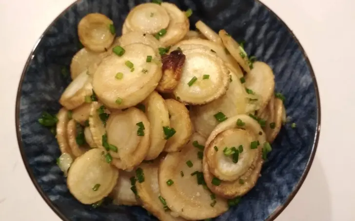 Petržlenové kolieska s cesnakom - zdravá a tiež low carb príloha