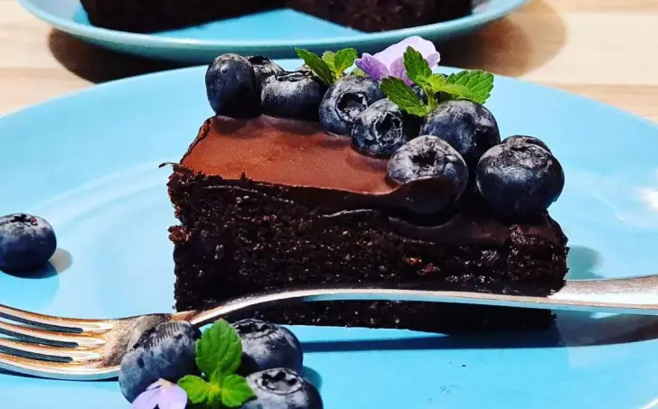 Lowcarb cuketové brownies s čučoriedkami