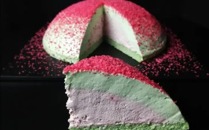 Malinovo-pistáciová torta - LC