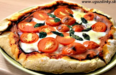 Bezlepková pizza z rýžové a kukuřičné mouky